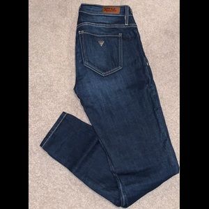 Guess POWER CURVY MID-RISE